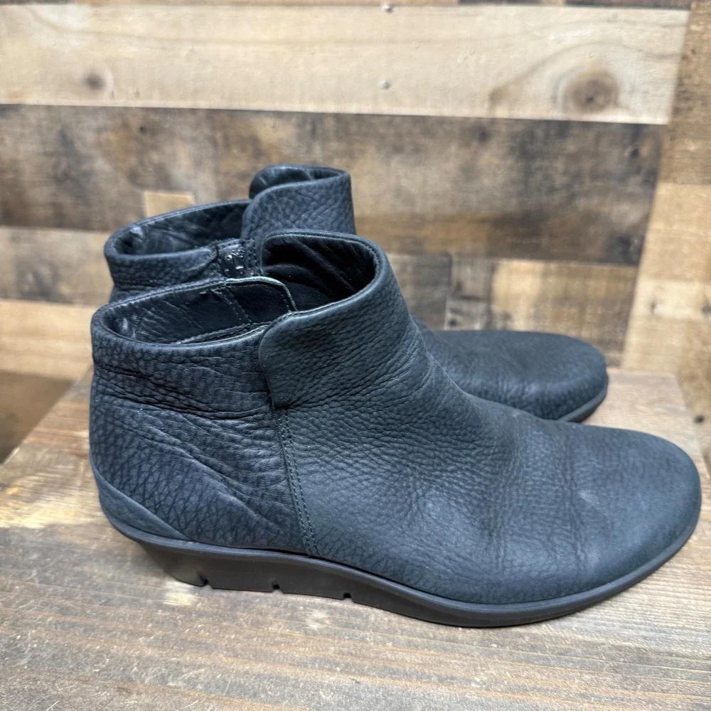 ECCO Black Leather Ankle‎ Boots Zipper Wedge Heel Women's Size 39